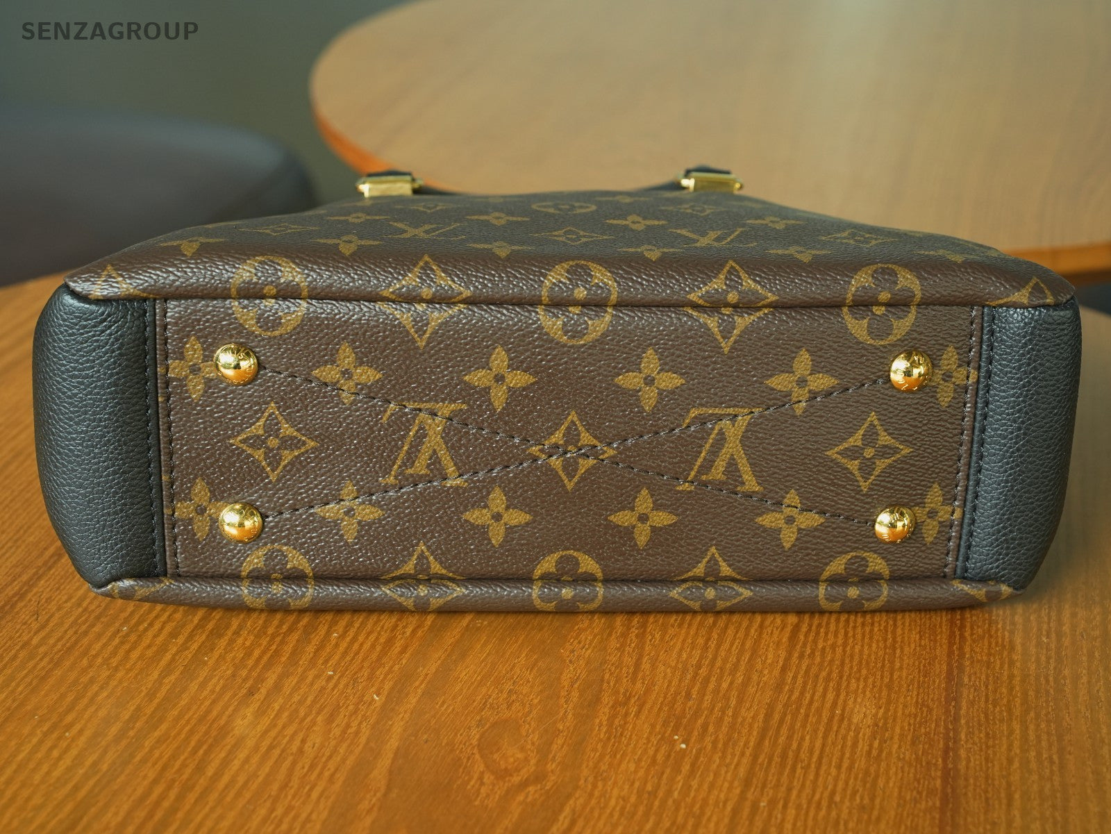 Louis Vuitton M42960 Monogram Pallas BB Shoulder Bag