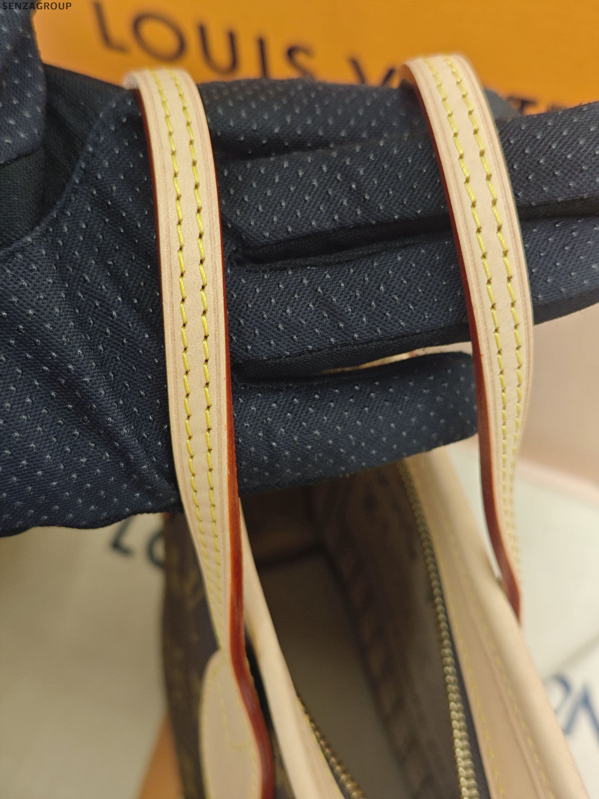 Louis Vuitton Neverfull BB Monogram Shoulder Bag - Classic Women's