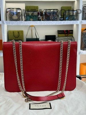 Gucci Red Accordion Chain Shoulder Bag with Gold Hardware - Classic & Stylish