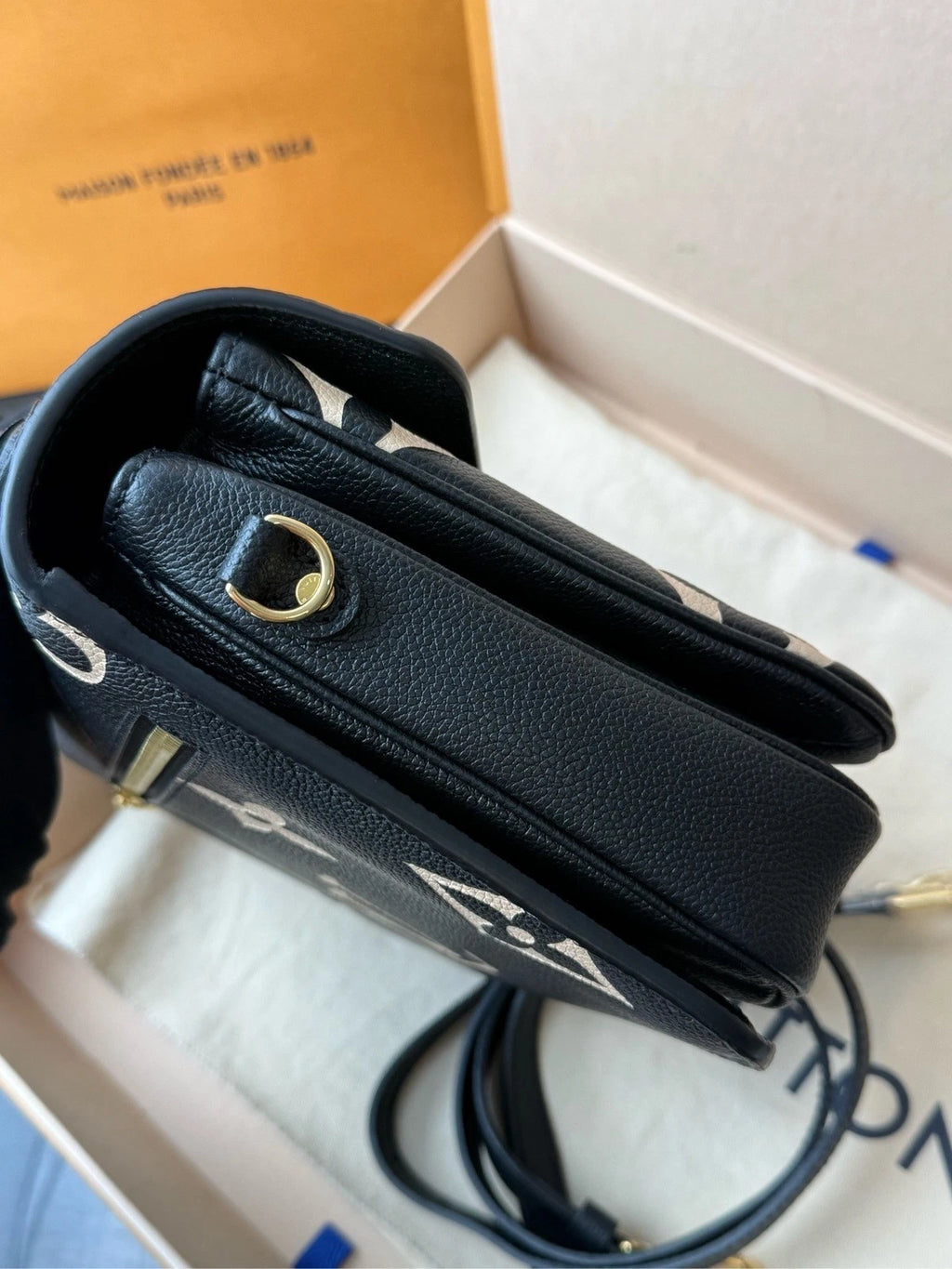 Louis Vuitton Women's Black &amp; White Messenger Bag