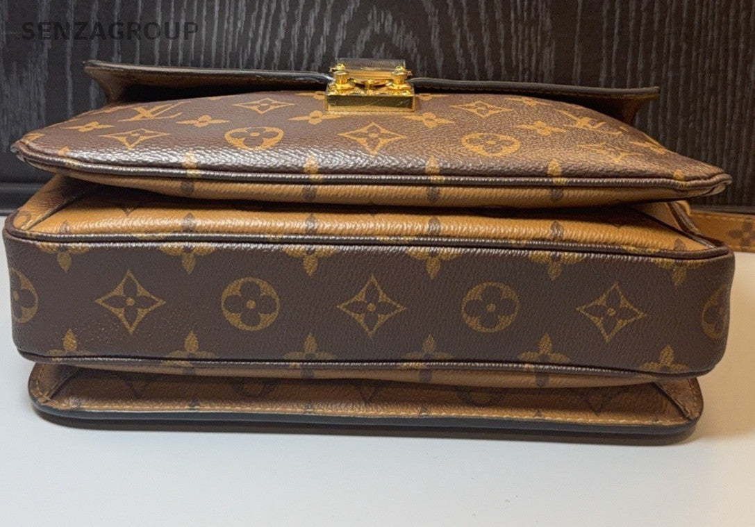 Louis Vuitton Pochette Monogram Shoulder Bag Crossbody Brown Gold Used Women