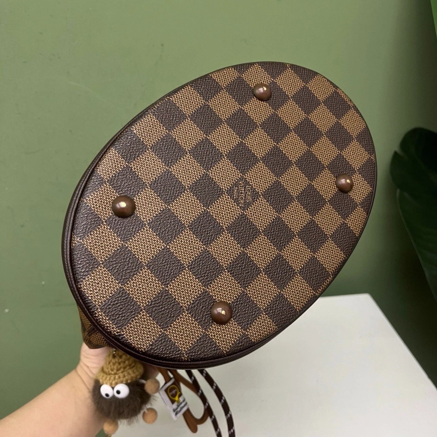 Louis Vuitton Damier Ebene Bucket Brown Shoulder Bag Women Classic