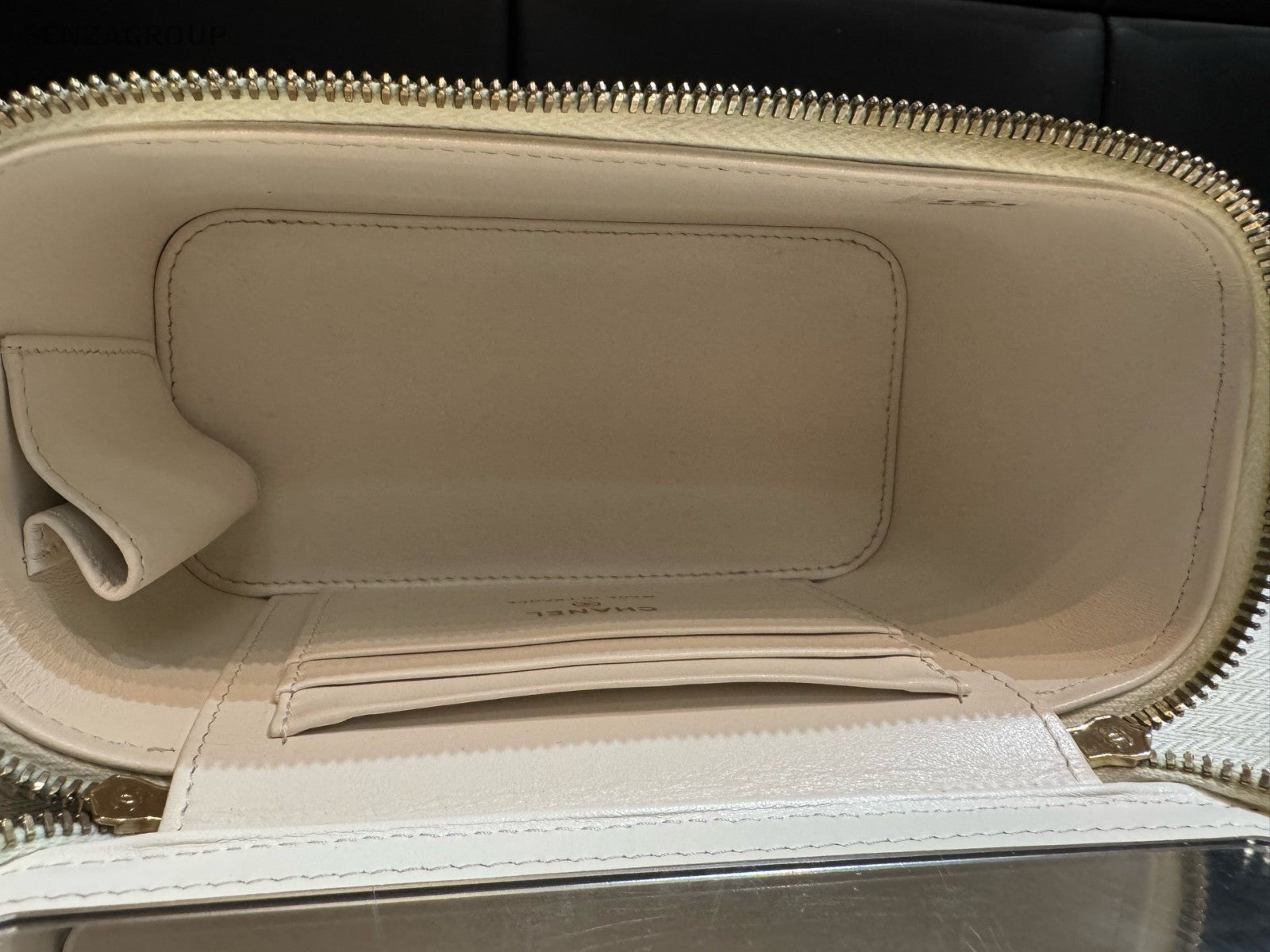Chanel Diamond Chain Box Calfskin Crossbody White Gold Women Classic