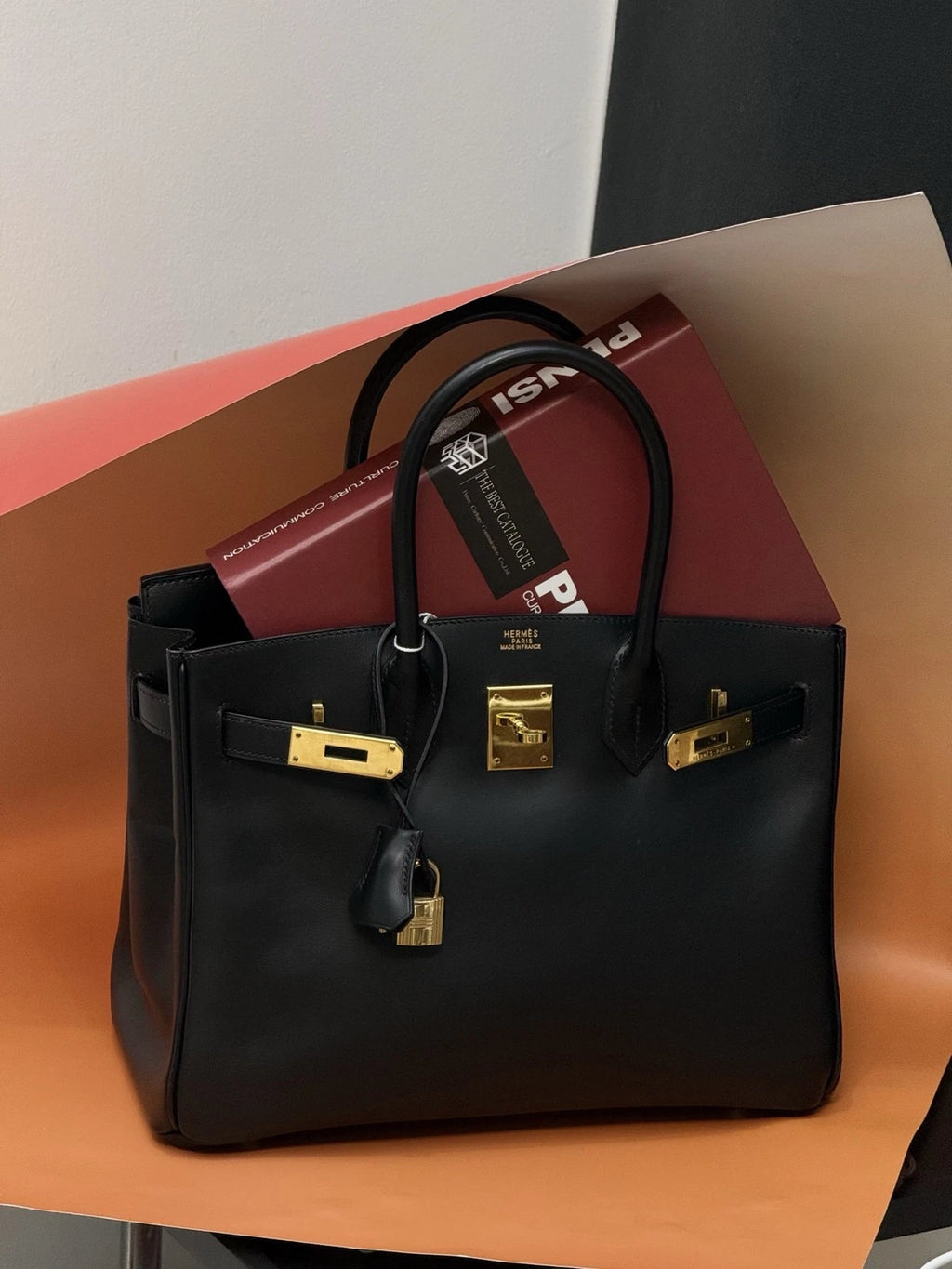 Hermès Birkin 30 Top Handle Handbag Luxury Tote Black Gold Excellent