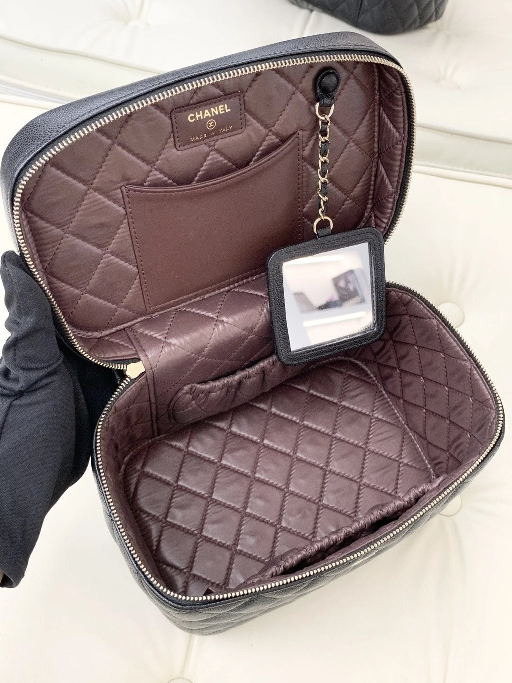 Chanel Vanity Black Gold Top Handle Excellent
