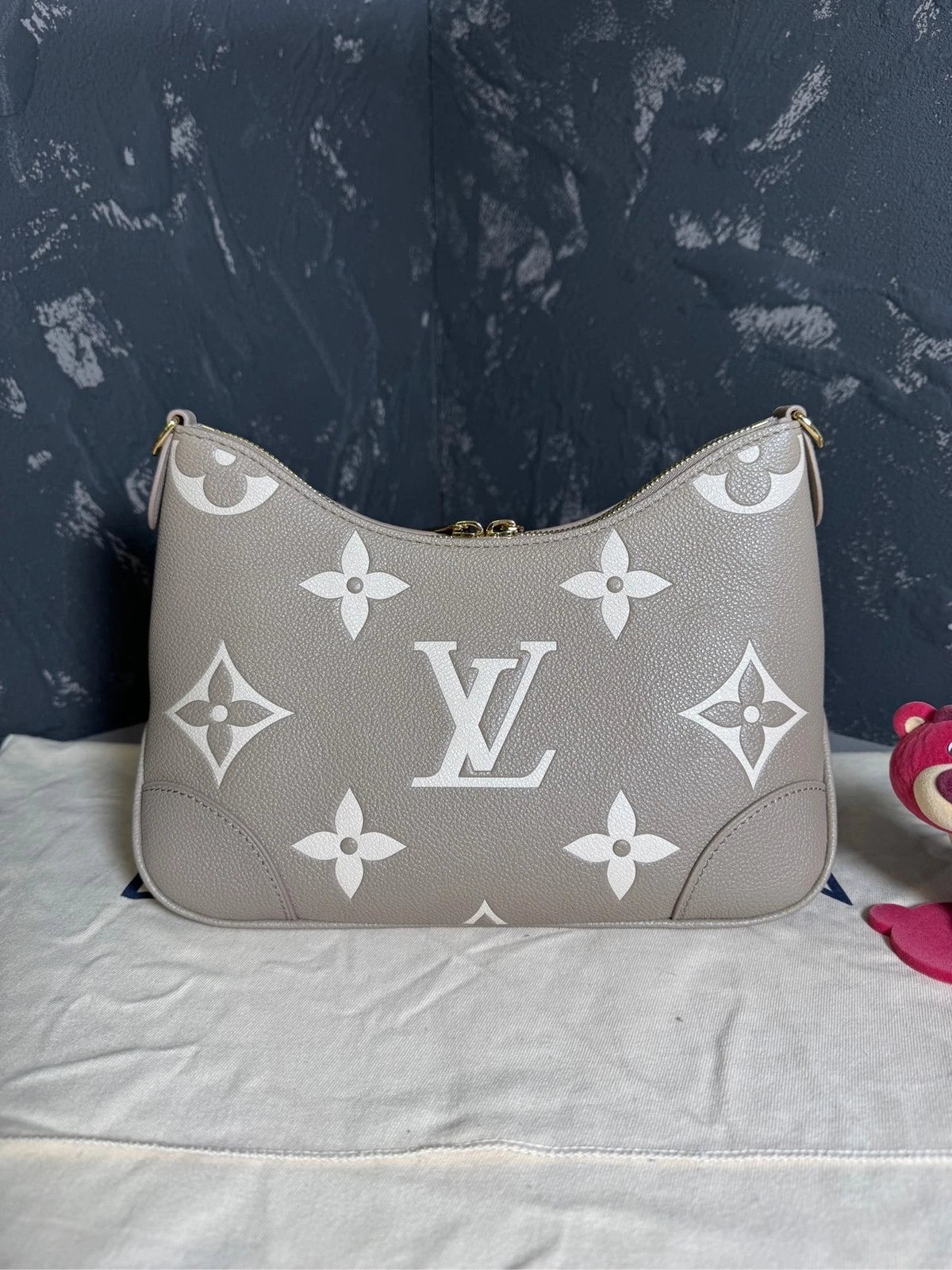 Louis Vuitton Boulogne Shoulder Bag Gray Gold Hardware