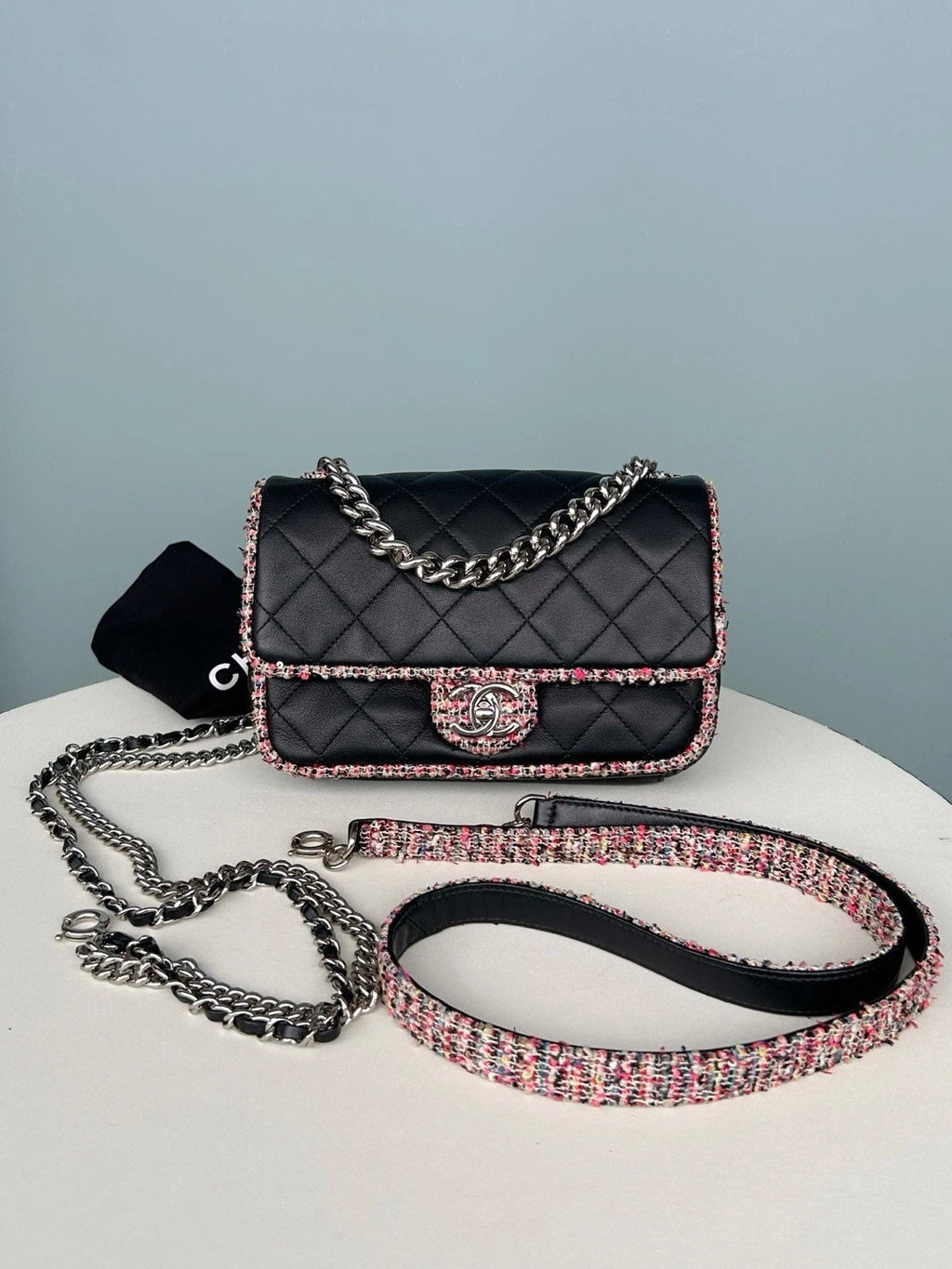 Chanel Classic Flap Crossbody Shoulder Bag Black Lambskin Women Classic