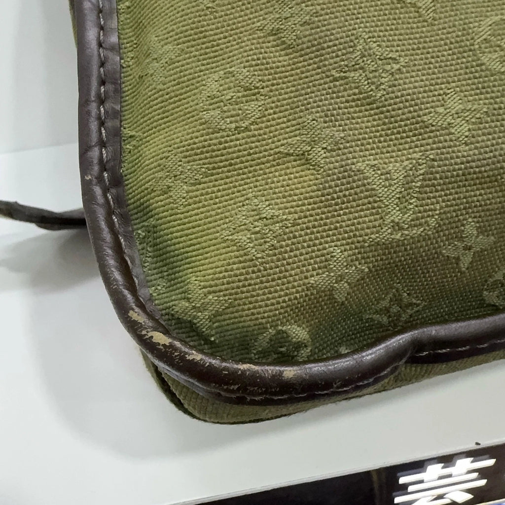 Louis Vuitton Besace Mary Kate Green Shoulder Bag Crossbody