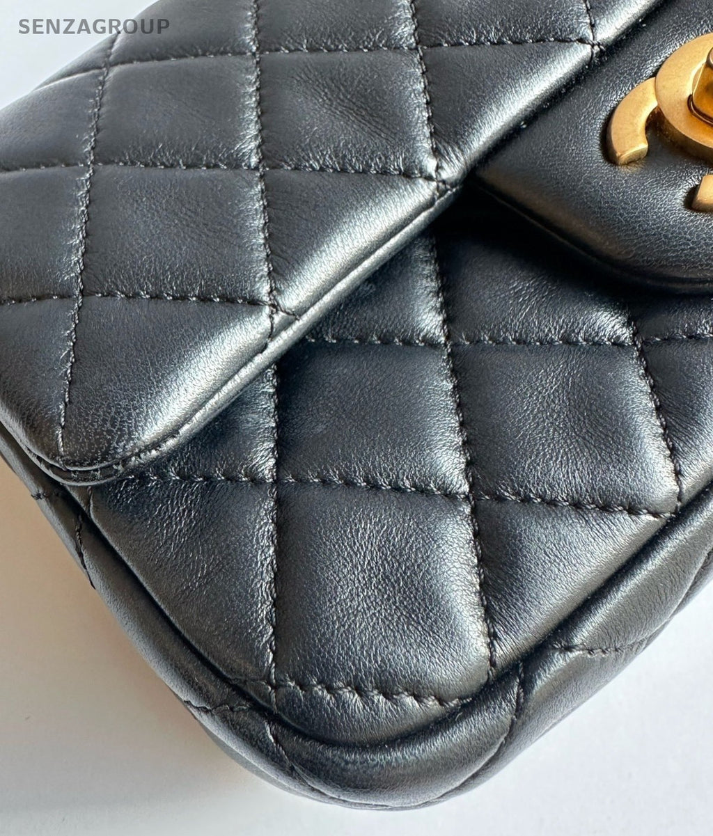 Chanel Classic Flap Mini Chain Shoulder Bag Crossbody Black Gold Women Fashion