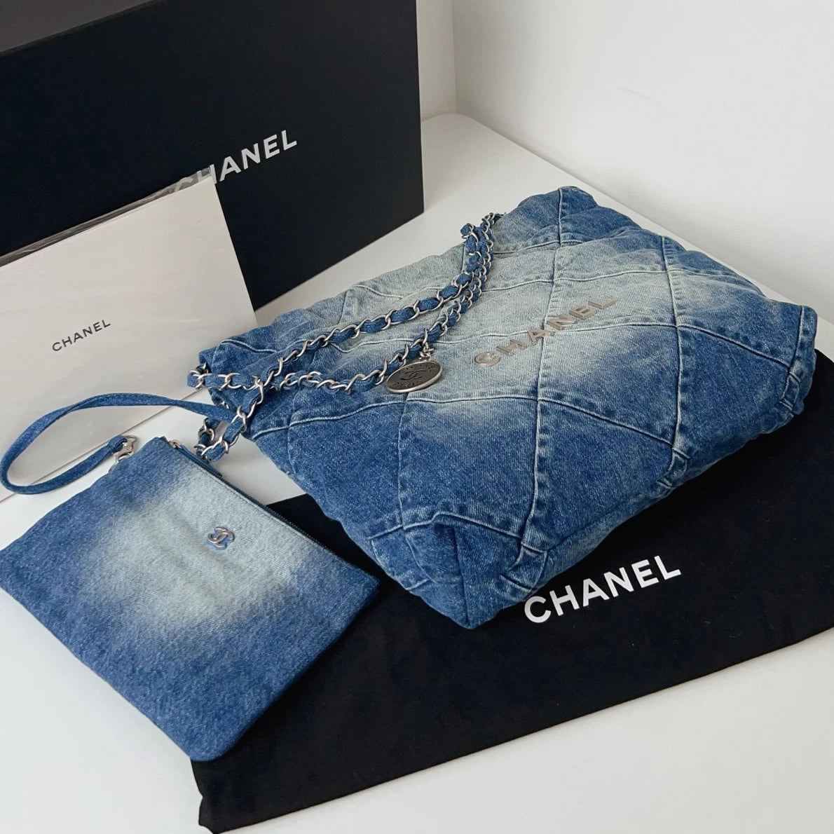 Excellent Chanel 22Bag PM Blue Denim Silver Chain Shoulder Bag Crossbody