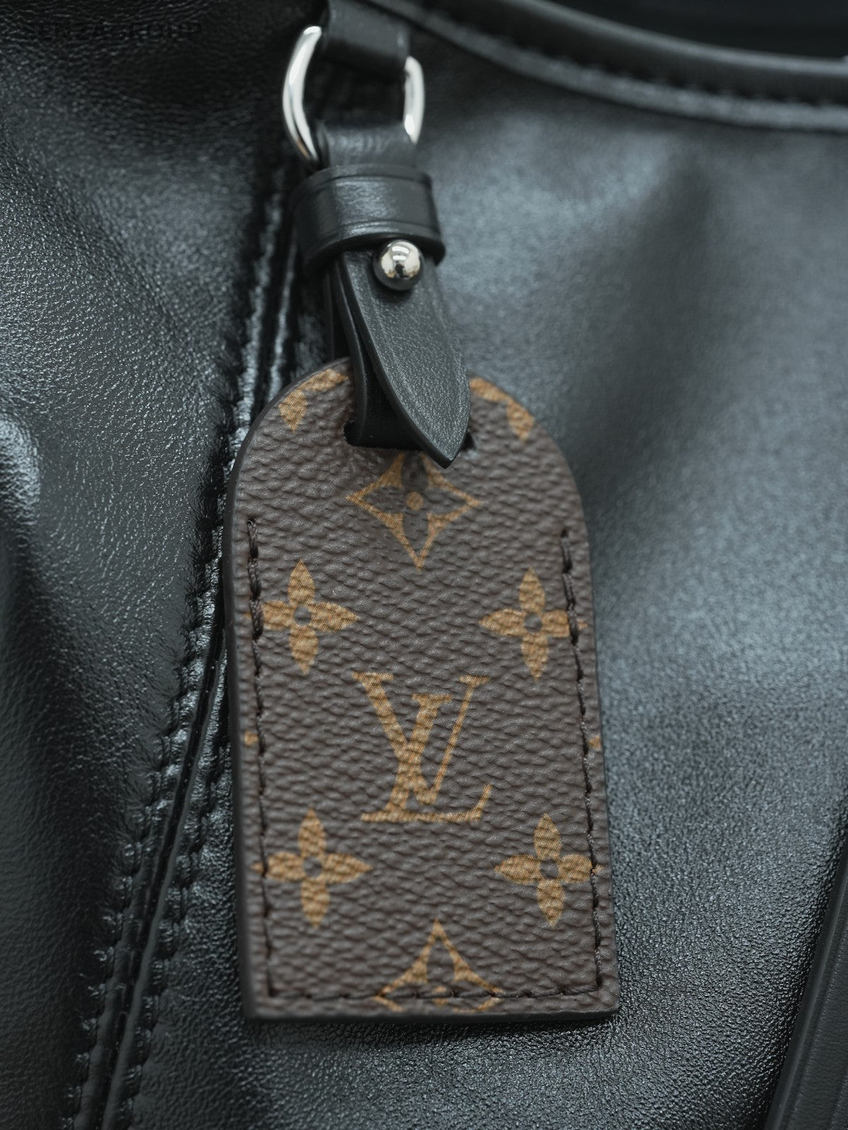 Louis Vuitton Carryall Cargo Vibe PM Chain Shoulder Bag Almost Brand NEW M24861