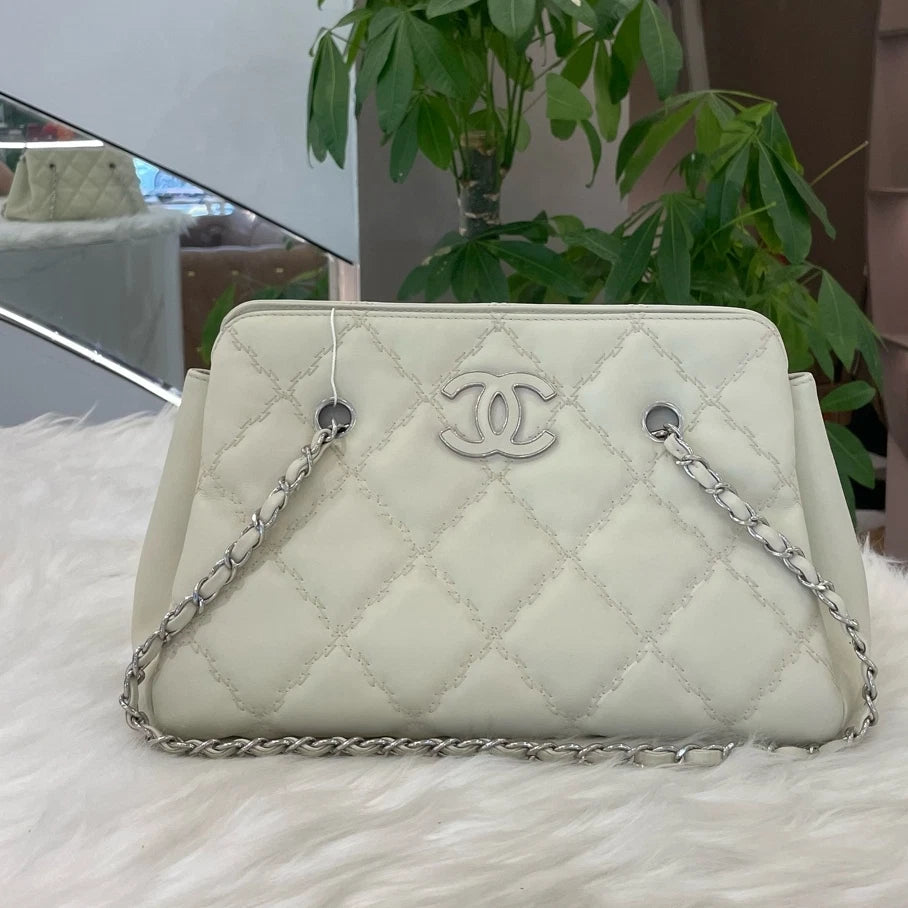 Chanel Large Double C Tote Chain Shoulder Bag Silver Quilted Classic Women