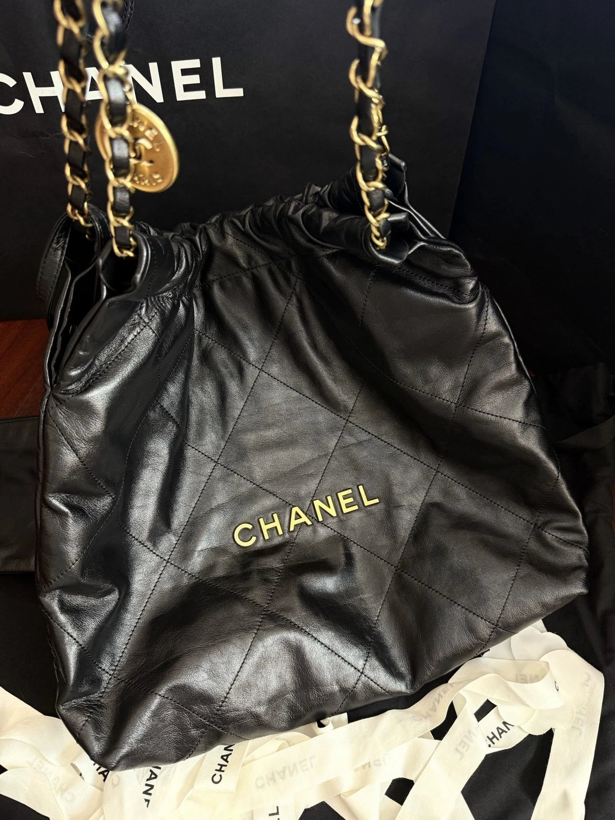Chanel 22Bag MM Chain Shoulder Bag Black Gold Classic Fashion Women