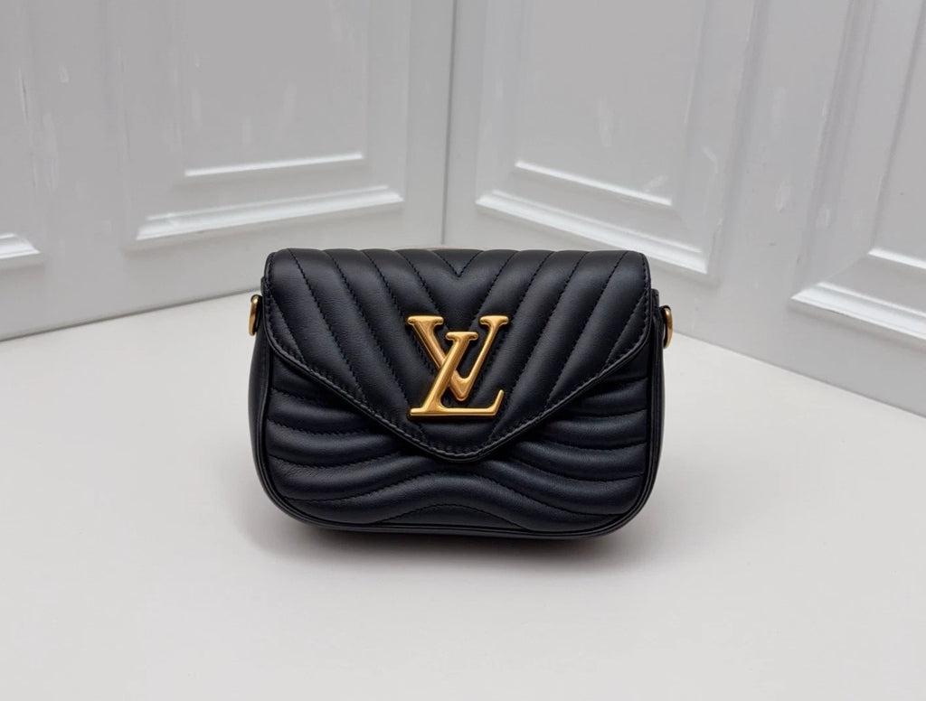 Louis Vuitton New Wave Chip Version Chain Bag Crossbody Bag Excellent
