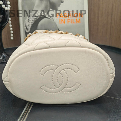 Chanel Coin Bucket Quilted Chain Shoulder Bag in White Gold