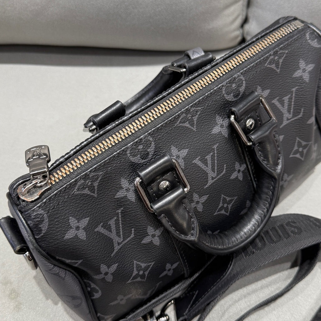 Louis Vuitton Keepall 25 Black Silver Hand Carry Shoulder Bag Unisex Classic