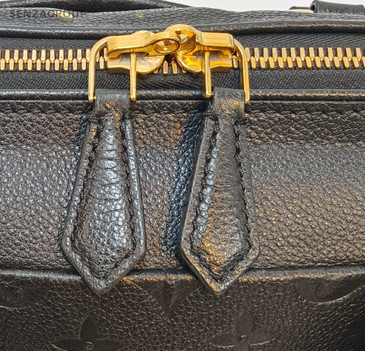Louis Vuitton Speedy Monogram Top Handle Bag Crossbody Black Gold Women Classic
