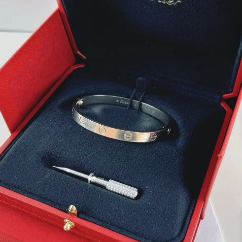 Excellent Cartier Love Classic 6.1mm Bangle Bracelet 18k White Gold Size17