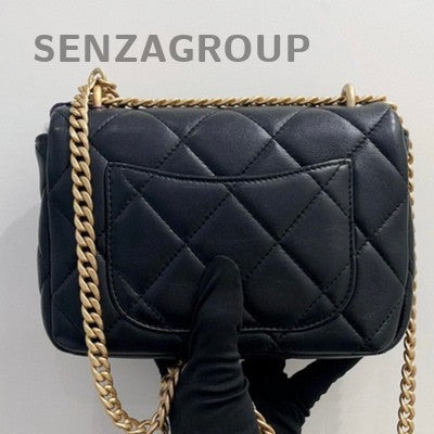 Chanel Black Quilted Lambskin Classic Flap Bag Gold Hardware