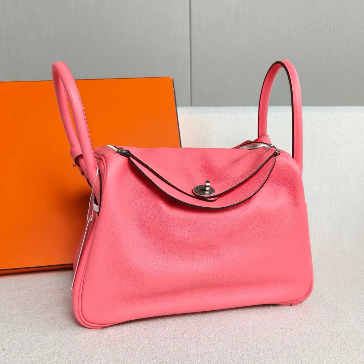 Hermes Lindy30 TC Leather Top Handle Shoulder Bag Pink Silver Women Classic