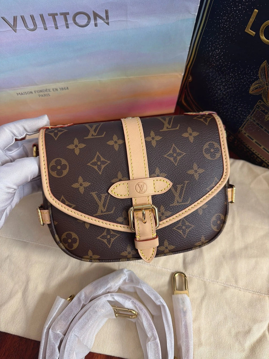 Louis Vuitton Saddle Monogram Shoulder Bag Crossbody Excellent