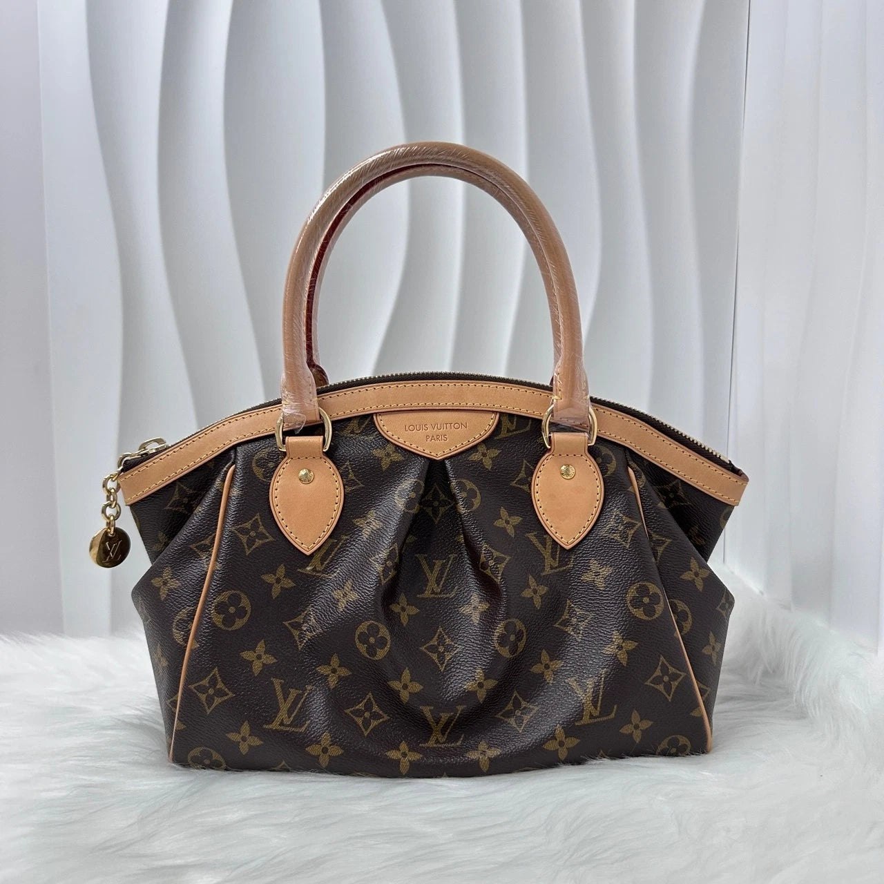 Louis Vuitton Canvas Small Tivoli Dumpling Handbag For Women