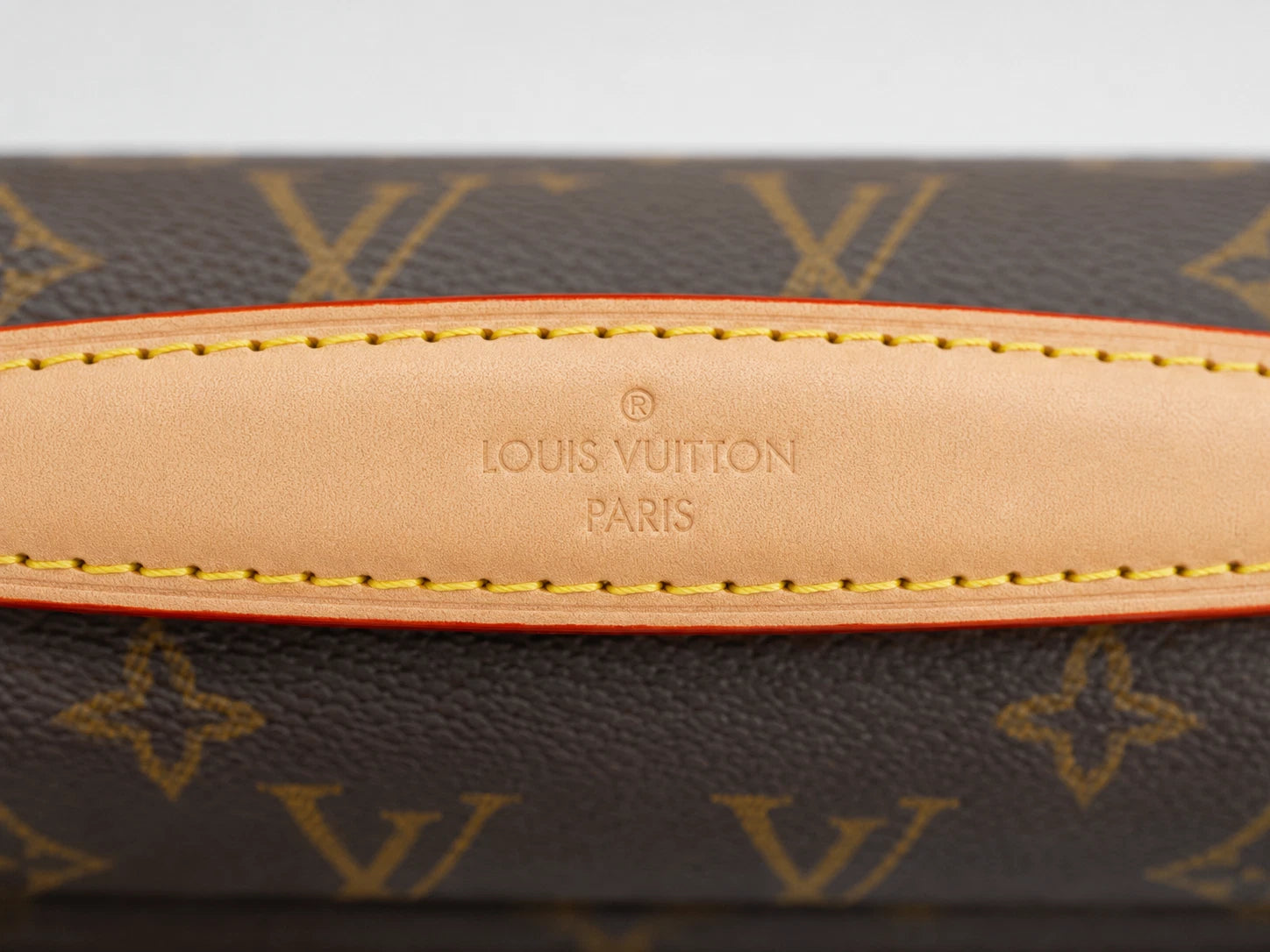 Louis Vuitton Pochette Metis East West Monogram Chain 2way Handbag Shoulder Bag