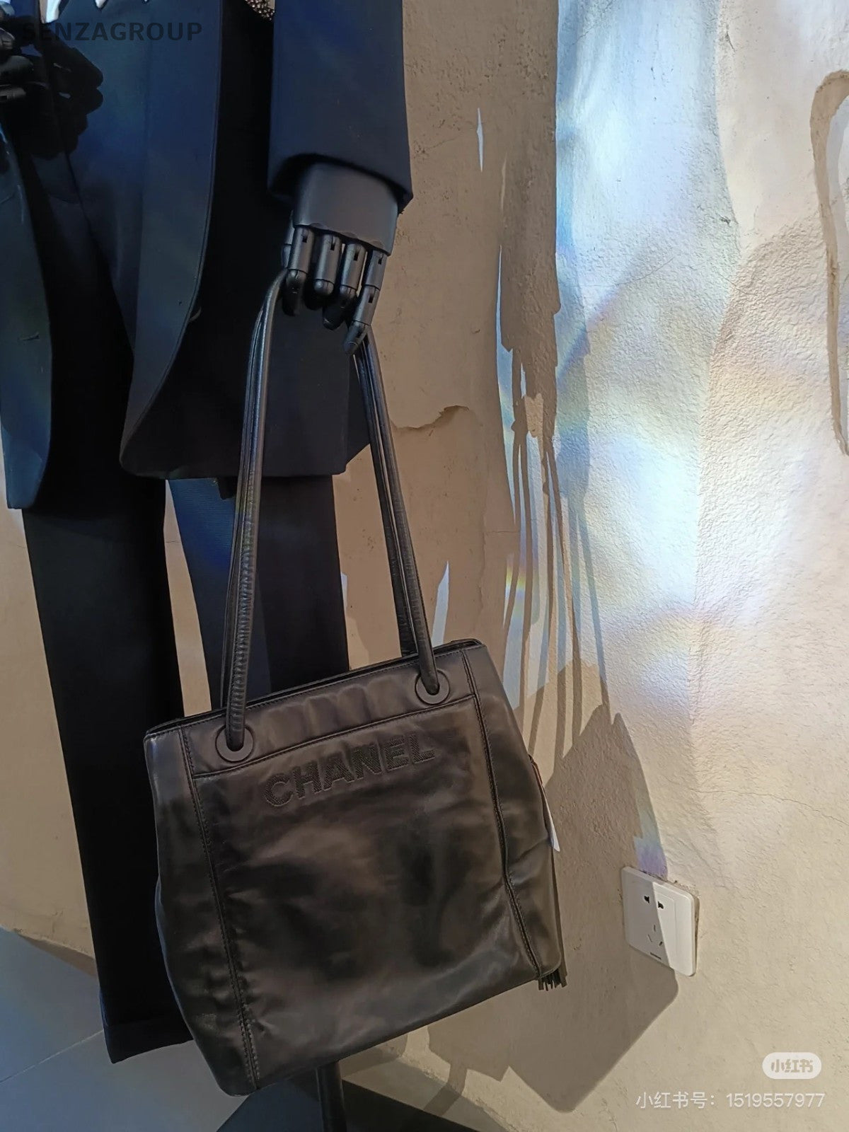 CHANEL Tassel tortoiseshell Logo Shoulder bag Out of print
