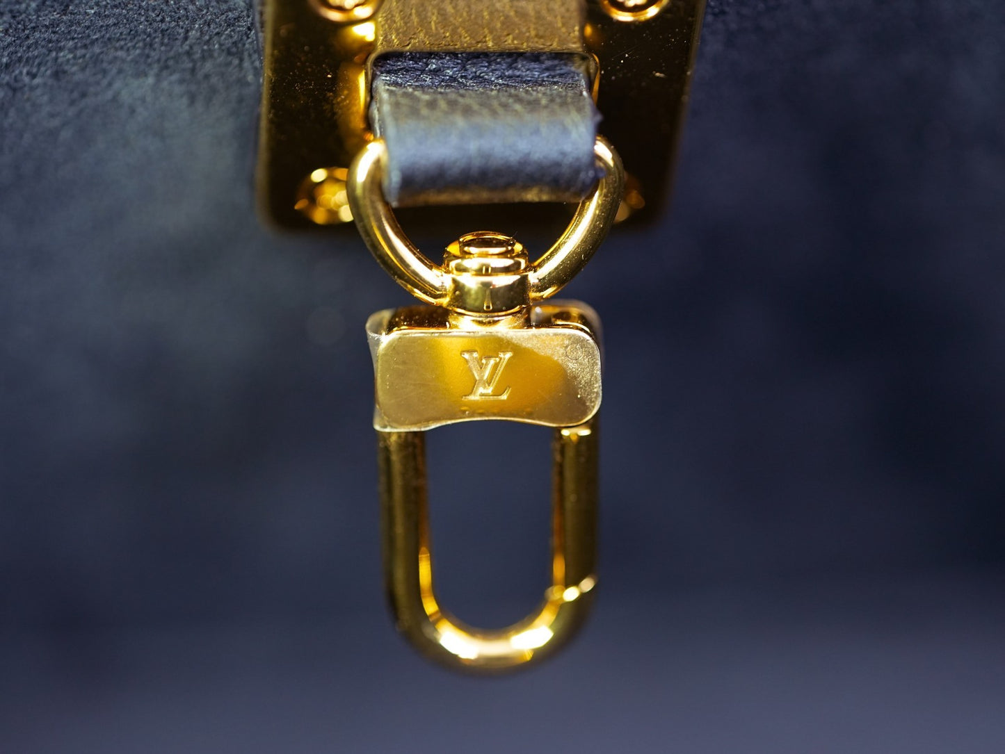 Louis Vuitton LOCK & GO  tote 2WAY Calfskin  Shoulder bag Women  M22311