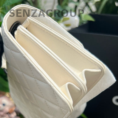 Chanel Trendy CC 24B White Leather Shoulder Bag with Chain Strap