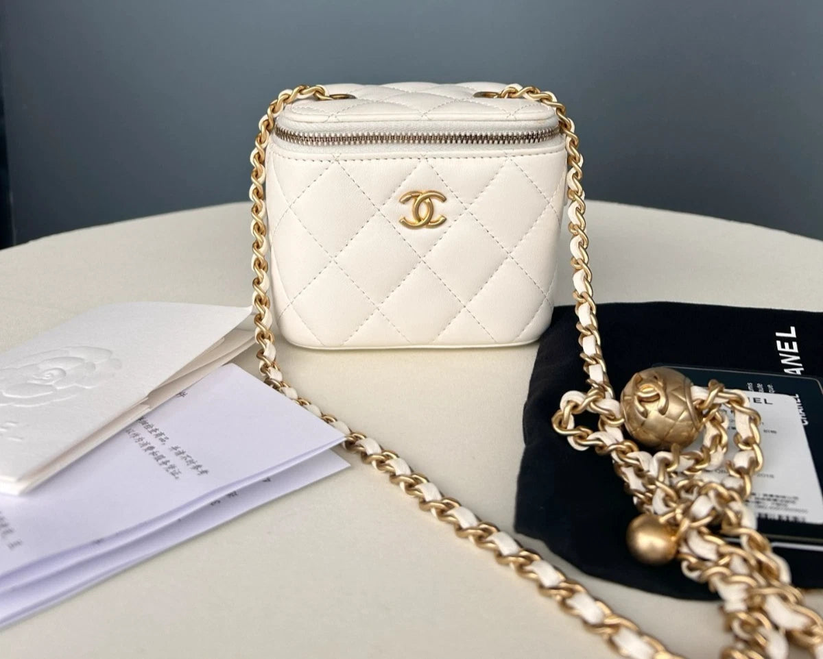 Chanel Lambskin Mini Shoulder Bag Crossbody Bag White Women Classic