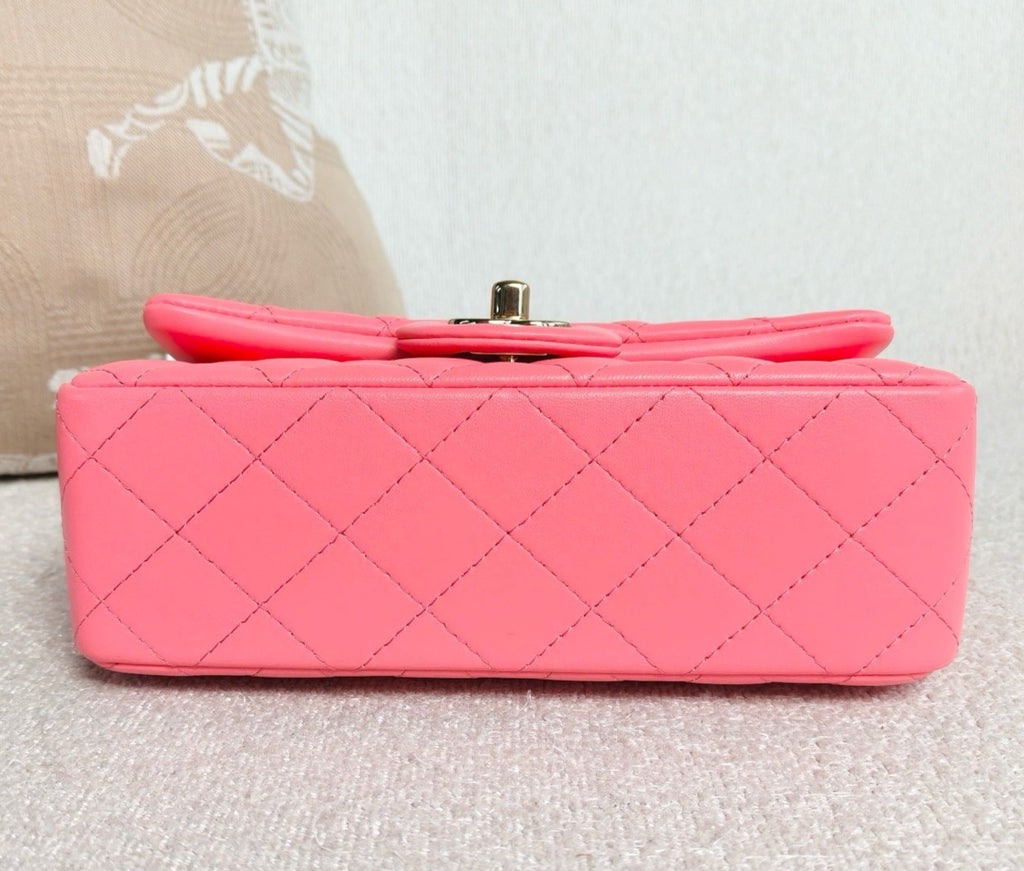 Chanel Classic Flap Mini Lambskin Chain Shoulder Bag Crossbody Pink Gold Women