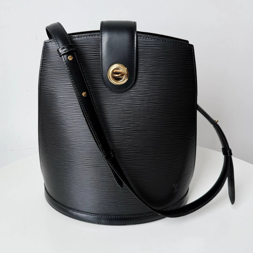 Louis Vuitton Cluny Epi Leather Black Shoulder Bag Crossbody Excellent