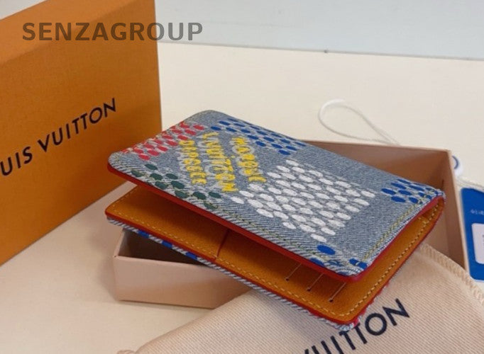 Louis Vuitton Damier Limited Edition Denim Card pack Graffiti Almost Brand NEW