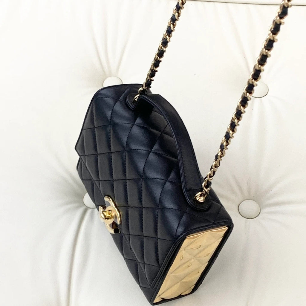 Chanel Lambskin Diamond Chain Shoulder Crossbody Bag Black Gold Hardware Women S