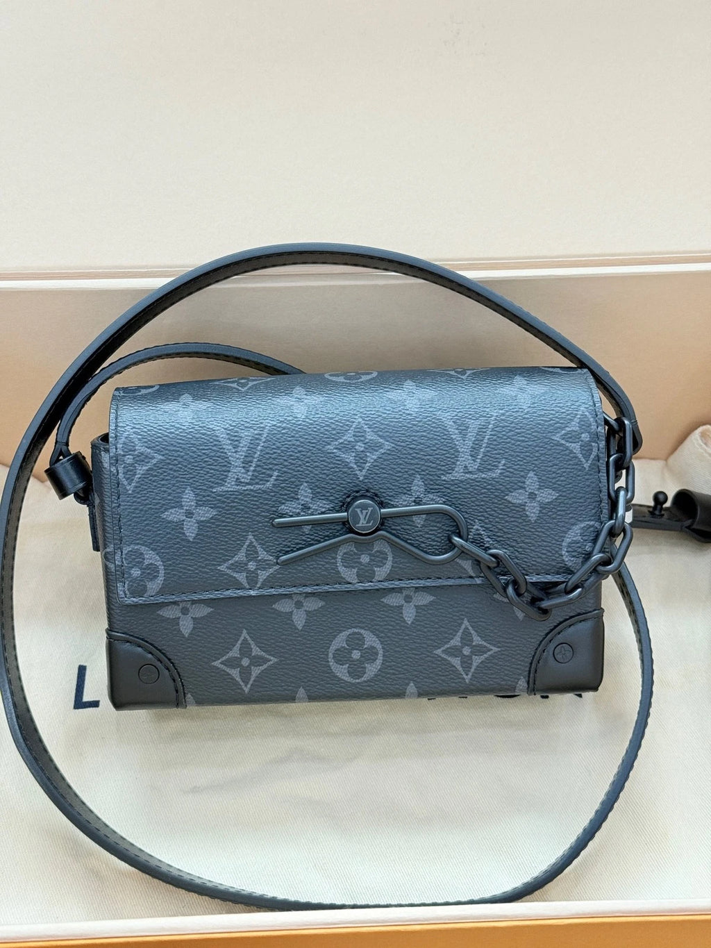 Louis Vuitton Black Leather Steamer Top Handle Bag For Women
