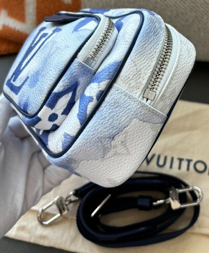 Louis Vuitton Summer Edition Camera bag Crossbody Almost Brand NEW Chip Version