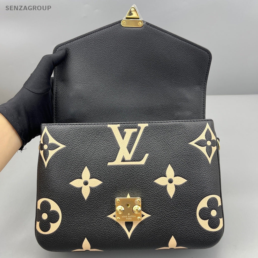 Louis Vuitton Pochette Métis Monogram Shoulder bag Black White Leather Women