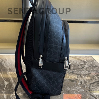 GUCCI GG Supreme Black Backpack - Classic Zipper Unisex Design