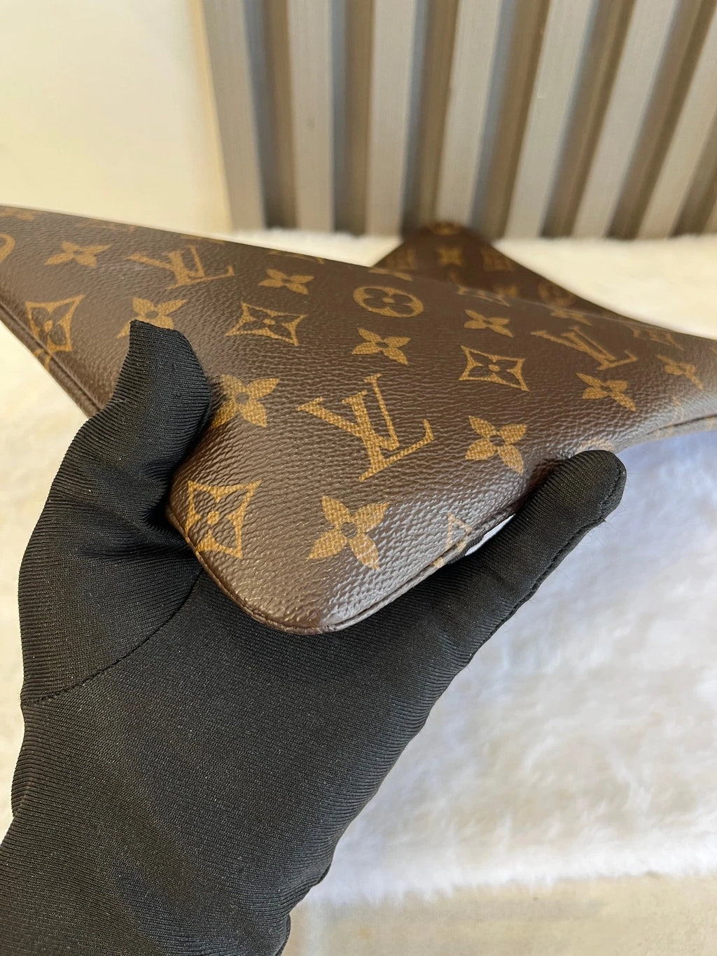 Louis Vuitton Monogram Canvas Clutch For Women