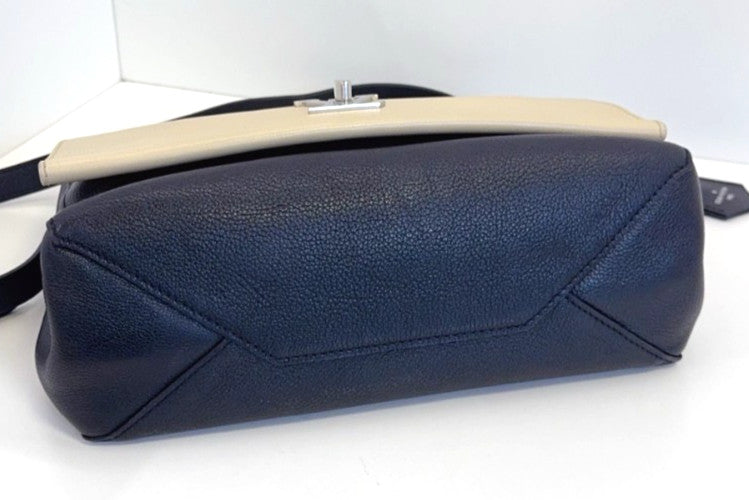 Louis Vuitton Lock me All Leather Calfskin Top Handle 2WAY Shoulder bag WOMEN