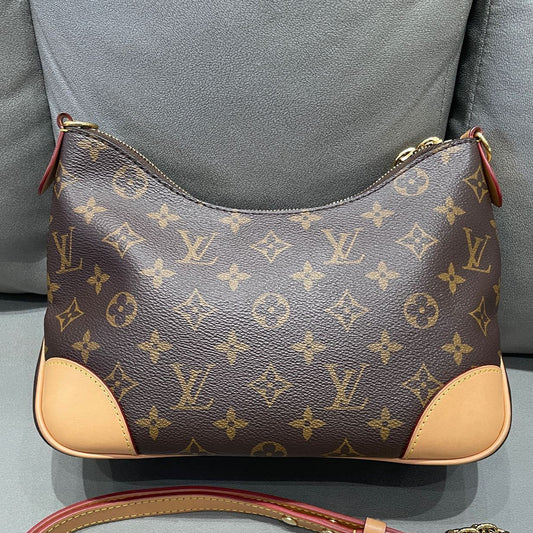 Louis Vuitton Monogram Chain Shoulder Bag Brown Gold Clasp Classic Fashion