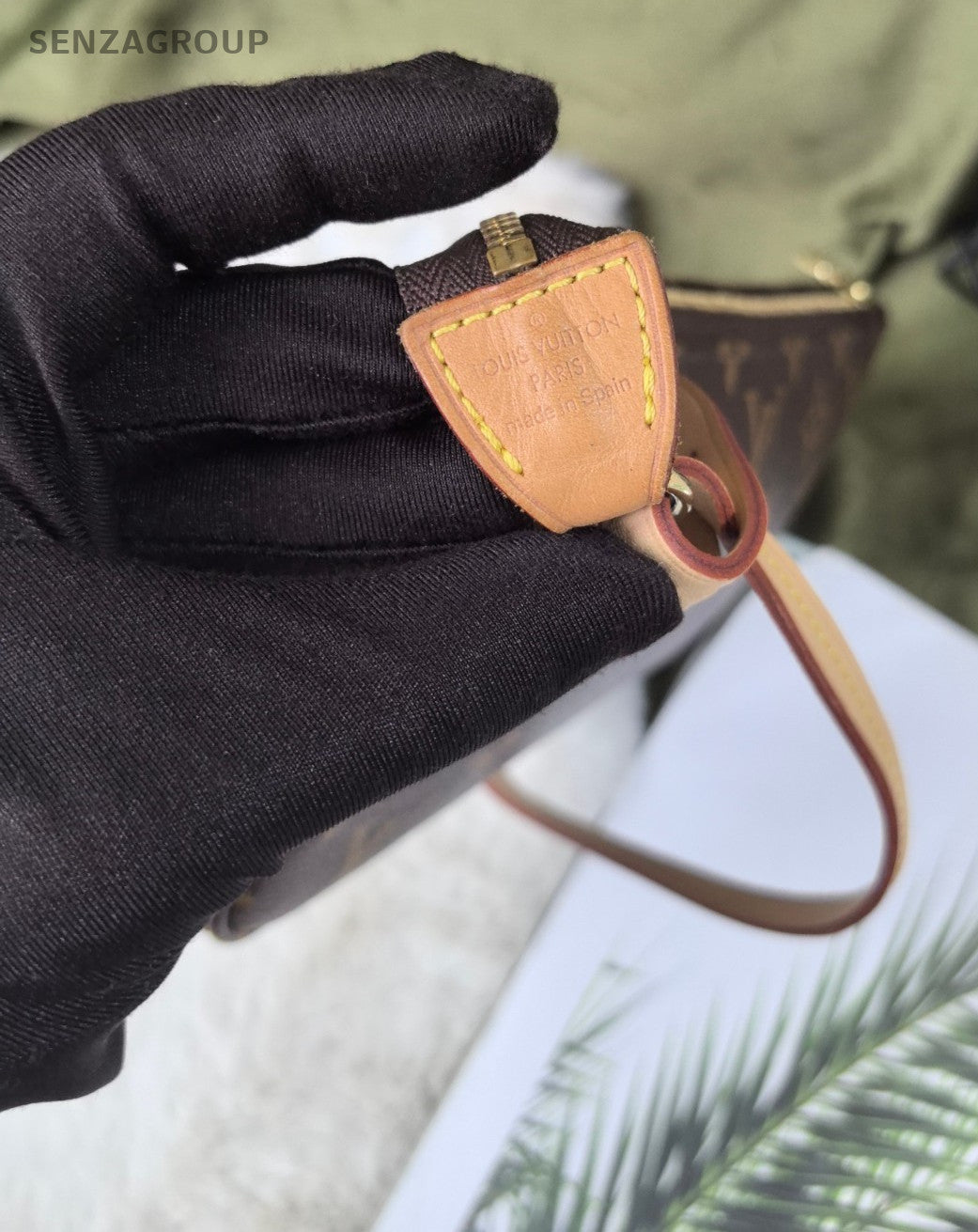 Louis Vuitton Monogram Pochette Accessories Shoulder Handbag Women Handbag