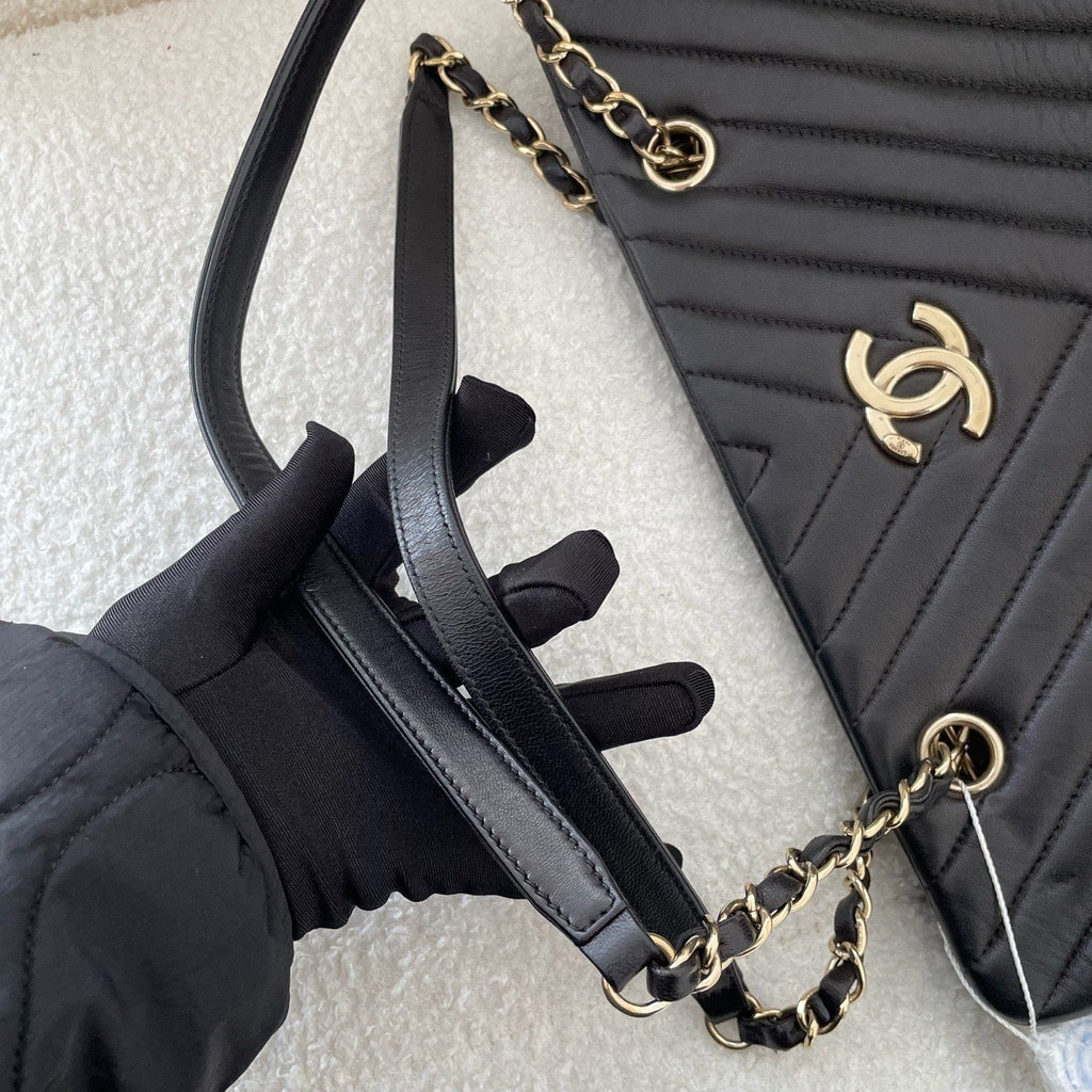 Chanel Lambskin Tote Chain Shoulder Bag Black Gold Used Women Classic Fashion