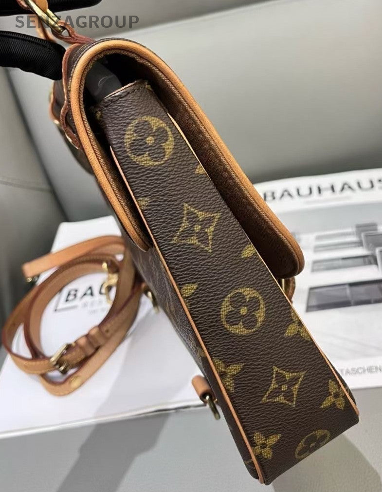 Louis Vuitton GM Monogram Leather Handbag Shoulder Crossbody Bag Women Brown