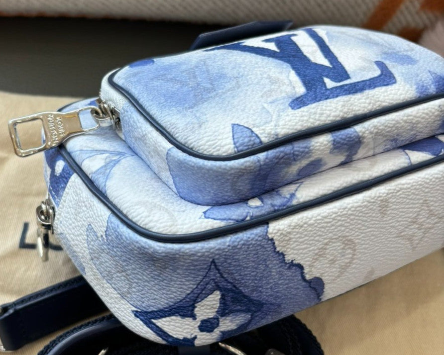 Louis Vuitton Summer Edition Camera bag Crossbody Almost Brand NEW Chip Version