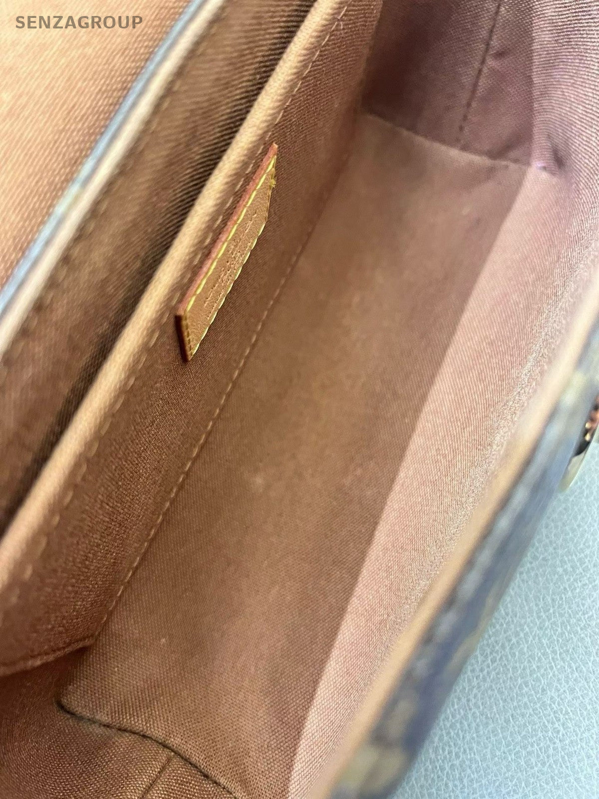Louis Vuitton Monogram Vintage Shoulder Bag Brown Gold Used Women Classic