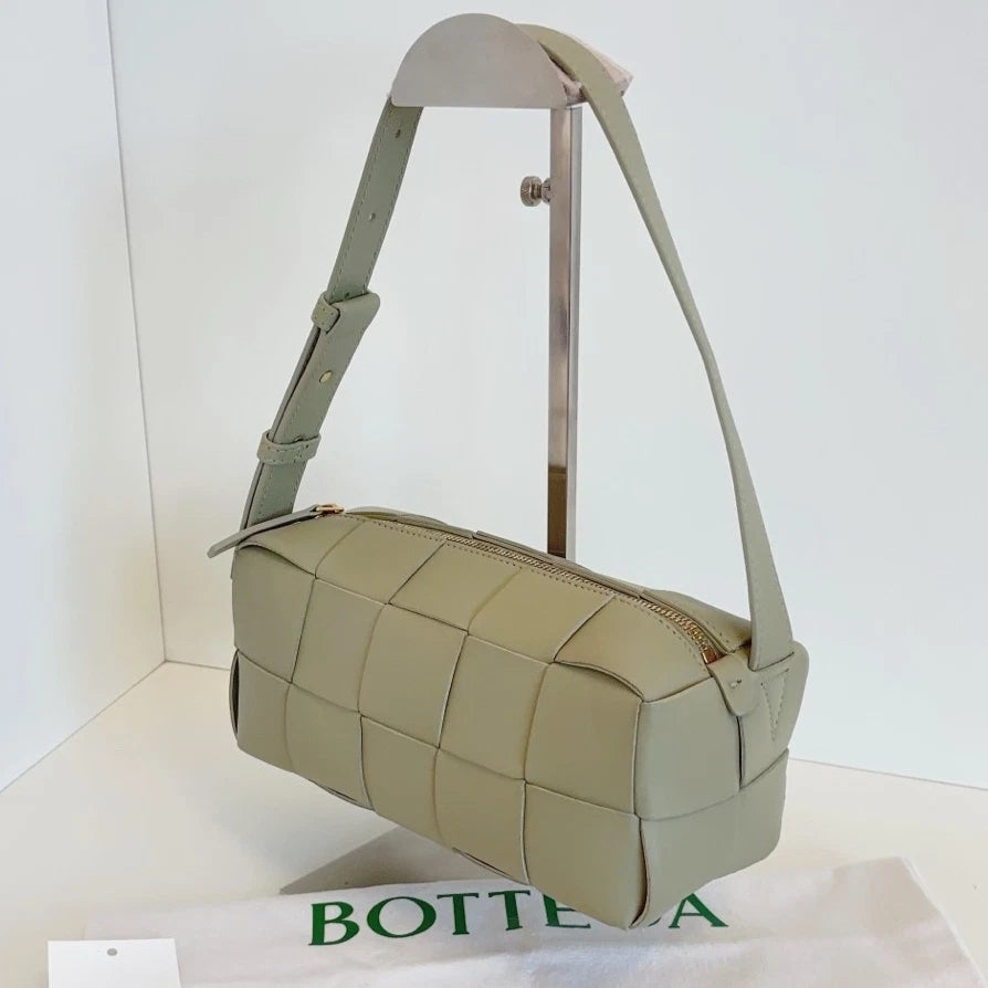 Bottega Veneta Brick Cassette Calfskin Shoulder Bag Green Women Fashion
