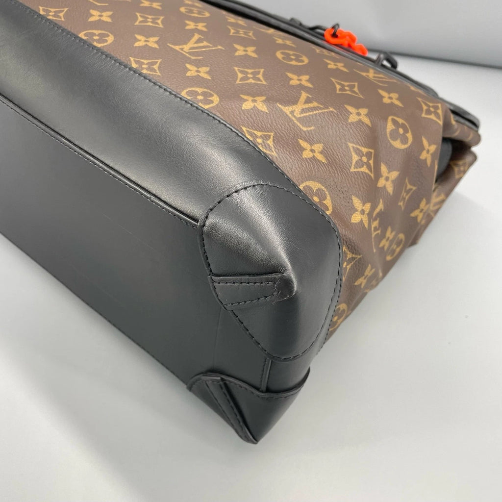Louis Vuitton Monogram Canvas Handbag For Women