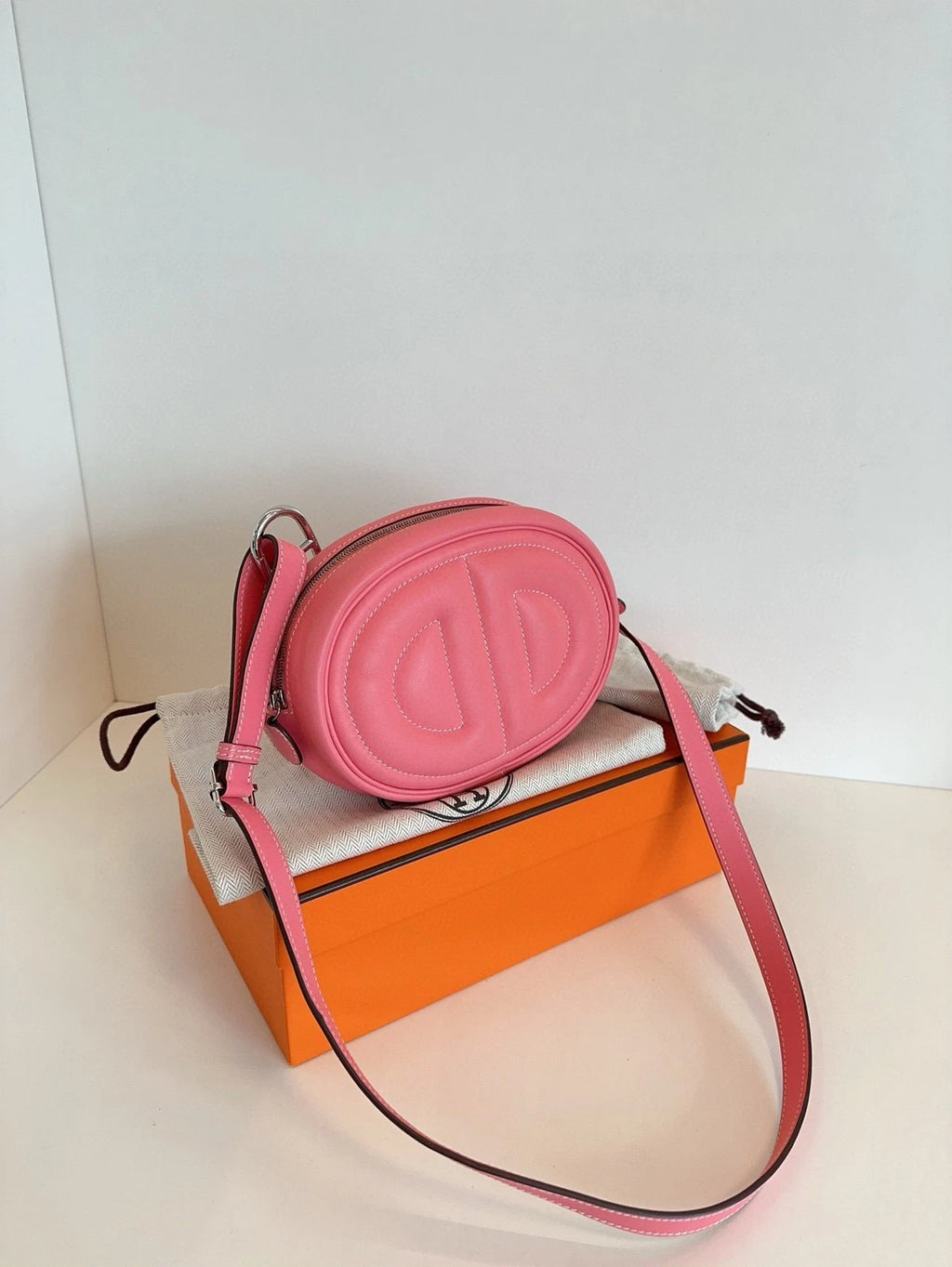 Hermes Loop Leather Pink Shoulder Bag Excellent